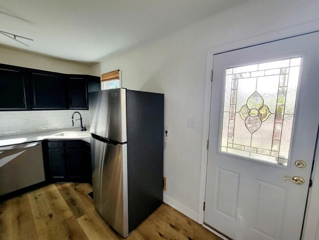 Building Photo - 1732 Netherfield Ln