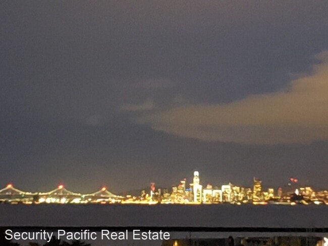Building Photo - 3 br, 2.5 bath House - 108 Seaview Ct.