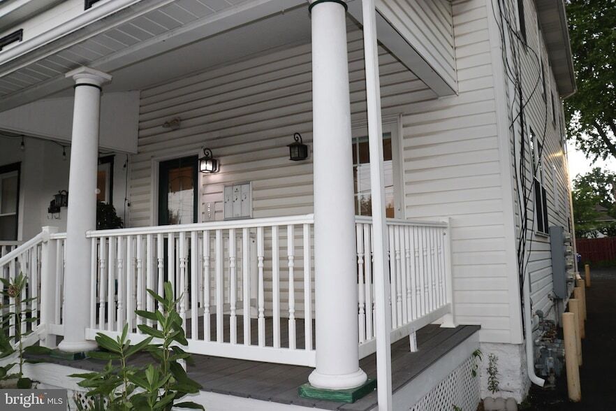 Primary Photo - 142 Harrison Ave