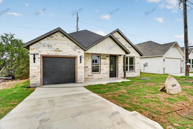 Foto del edificio - 5849 Black Pine Cir