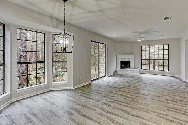 Foto del edificio - 2 Eagle Rock Pl
