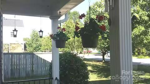 Foto del edificio - 2017 Coatsdale Ln