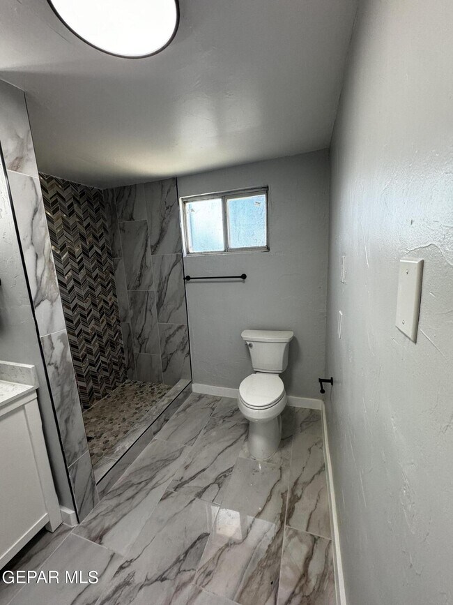 Foto del edificio - 10277 N Loop Dr