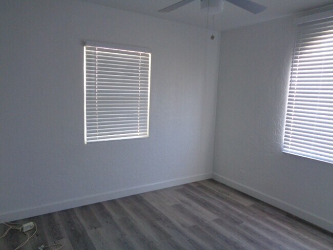 Foto del edificio - 1615 W Osborn Rd