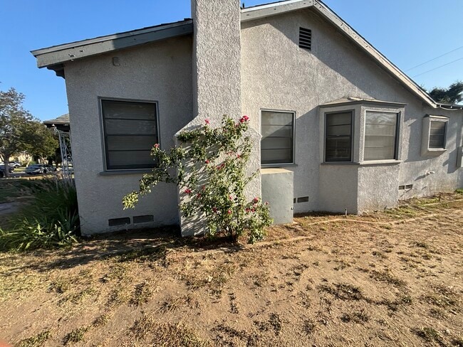 Foto del edificio - 3096 N Stoddard Ave