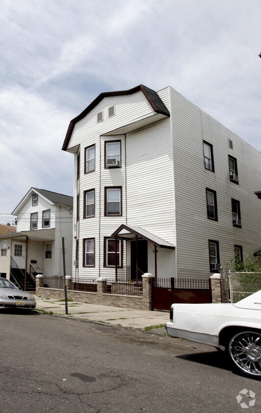 Foto del edificio - 219 Delaware St