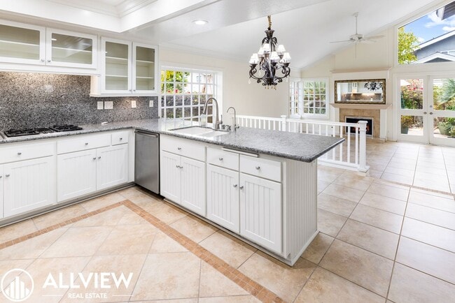 Photo - Elegant 3 Bed 2 Bath Home Available in the Heart of Woodbridge!