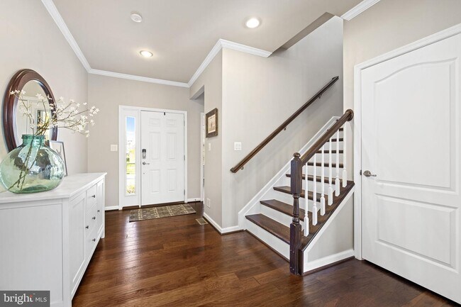 Foto del edificio - 312 Pear Blossom Rd