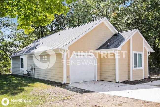 Building Photo - 2 PIPERS GLEN CT, GREENSBORO, NC 27406