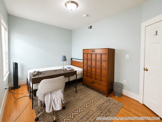 Foto del edificio - 58 Brookside Ave