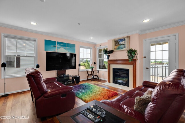 Foto del edificio - 58 Raritan Reach Rd