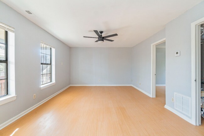 Foto del edificio - 487 W Ocean View Ave