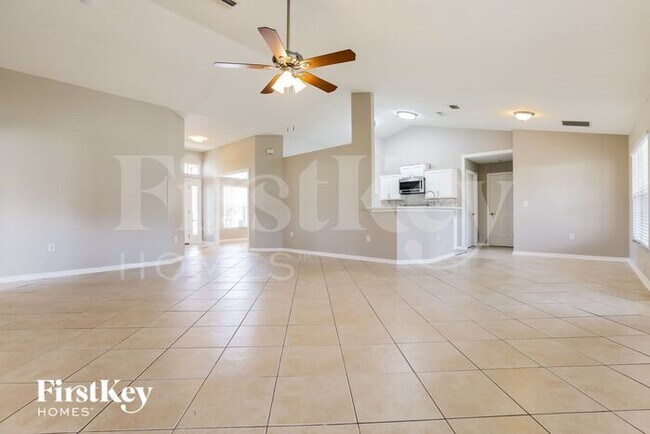 Foto del edificio - 3811 Trenton Ln