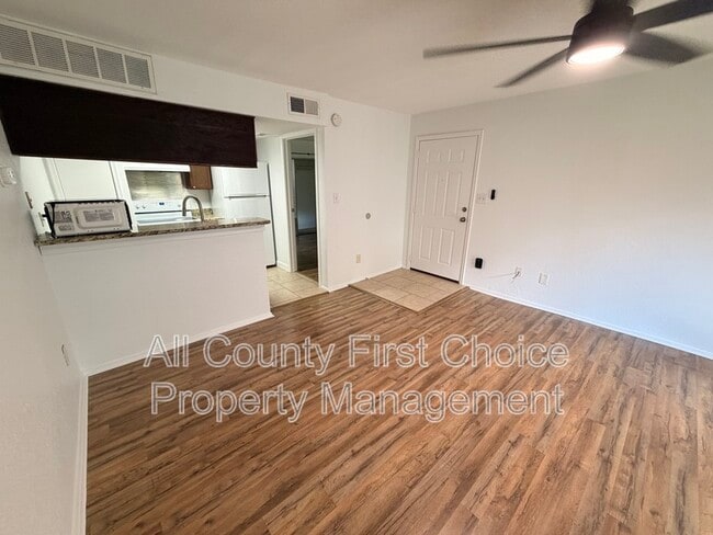 Foto del edificio - 9100 9th St N