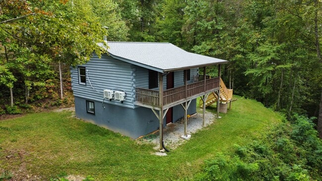 Foto del edificio - 389 Lilly Ln