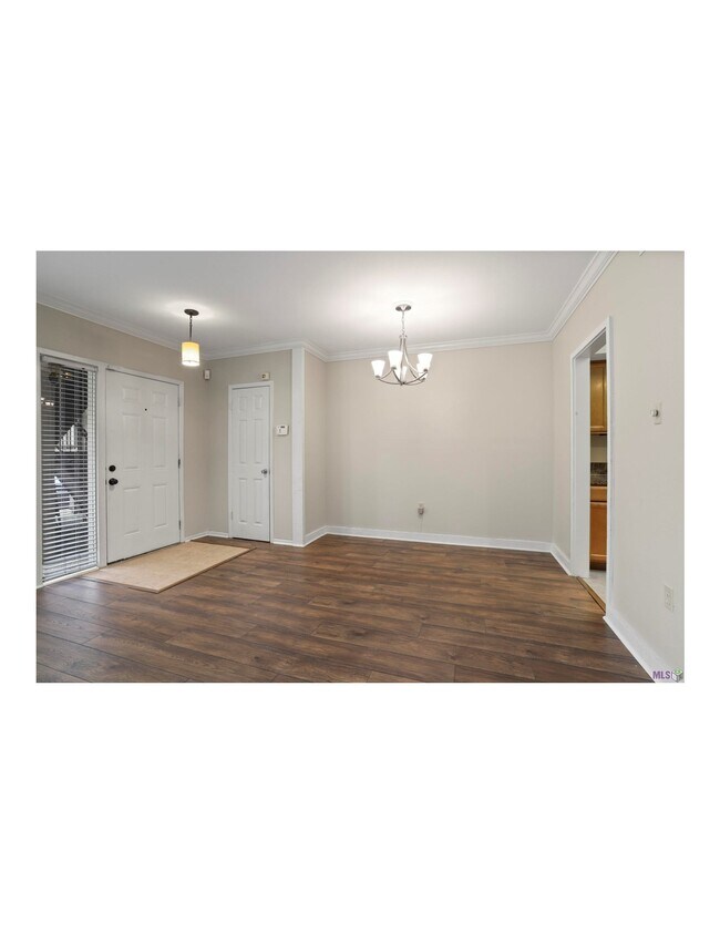 Foto del edificio - 8155 Jefferson Hwy