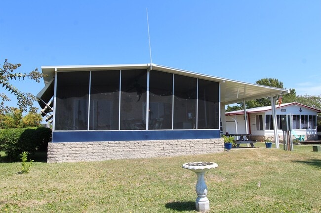 Photo - Waterfront Short-Term Rental – Fully Furni... House