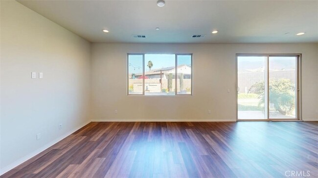 Building Photo - 7810 Poppy Ln