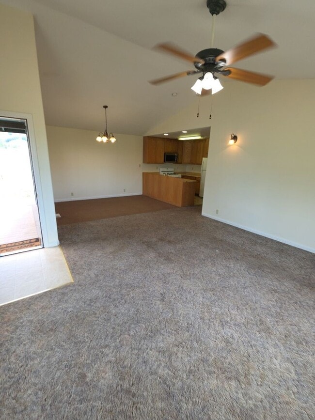Building Photo - Charming 2-bedroom, 2-bathroom home in Nice
