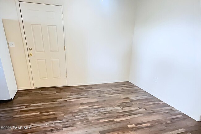 Building Photo - 17022 E Roadrunner Rd