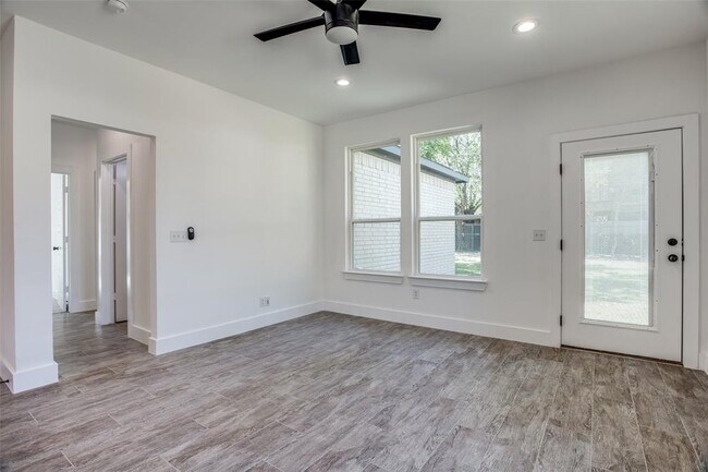 Foto del edificio - 2315 N Prairie Creek Rd
