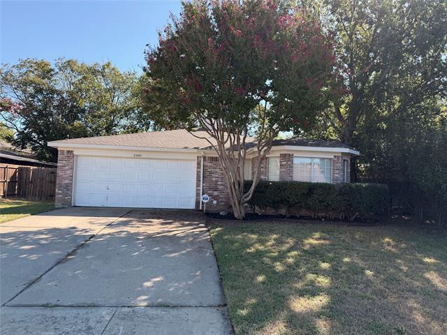 Foto principal - 6400 Fern Meadow Dr