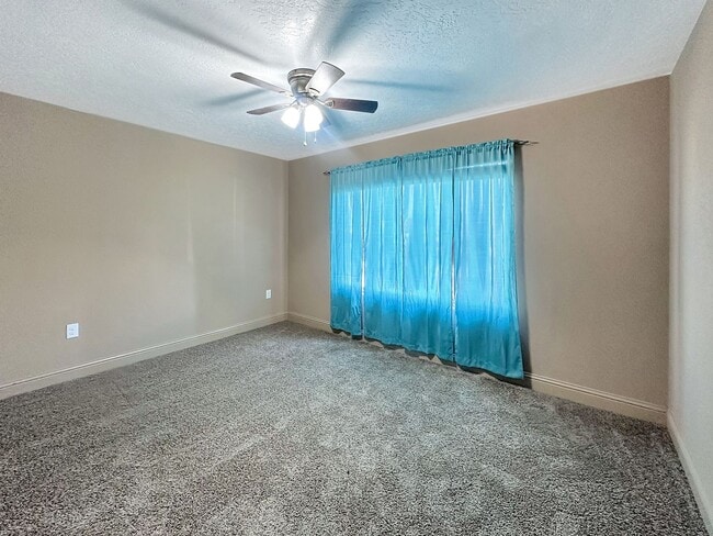 Building Photo - 2549 Traditions Dr
