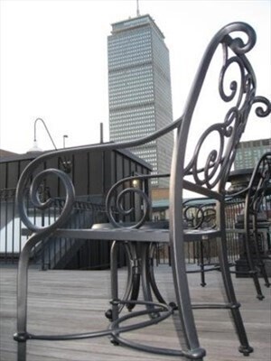 Foto del edificio - 302 Commonwealth Ave