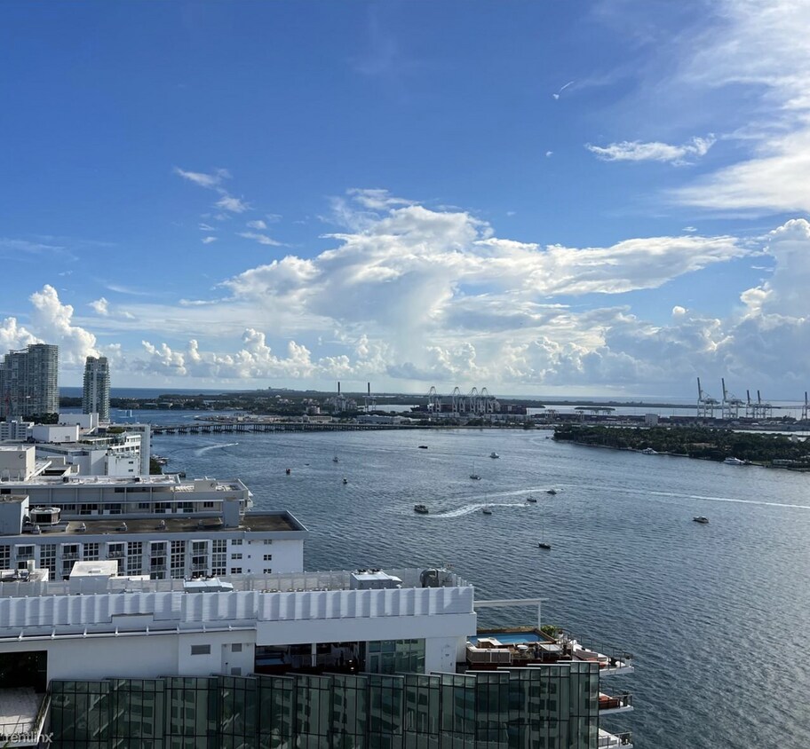 1 br, 1 bath Condo The Waverly At South Condo for Rent in Miami