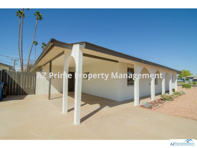 Building Photo - 1140 W 7th St