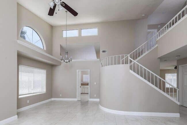 Foto del edificio - 953 E Buckhill Rd