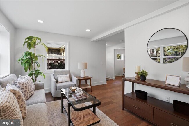 Foto del edificio - 425 Grove Pl