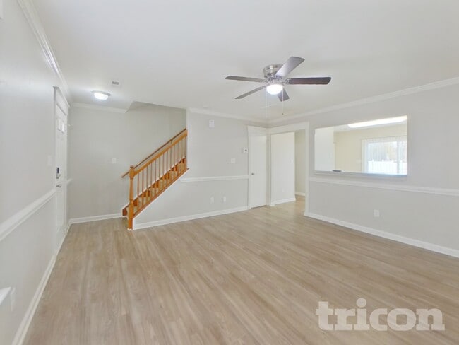 Building Photo - 1548 Hollow Maple Dr