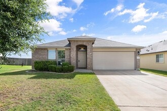 Building Photo - 208 Plata Ln