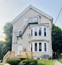Building Photo - 75 W Park Pl
