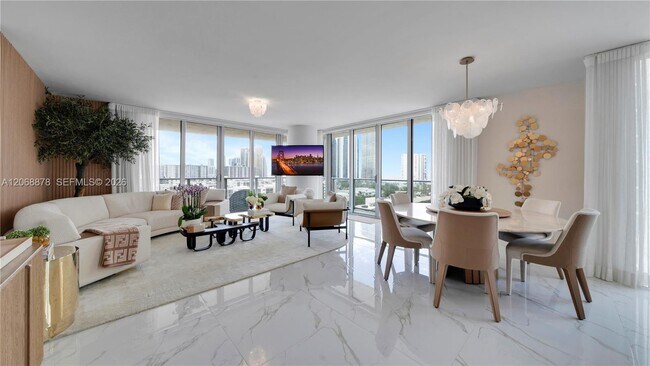 Foto del edificio - 330 Sunny Isles Blvd