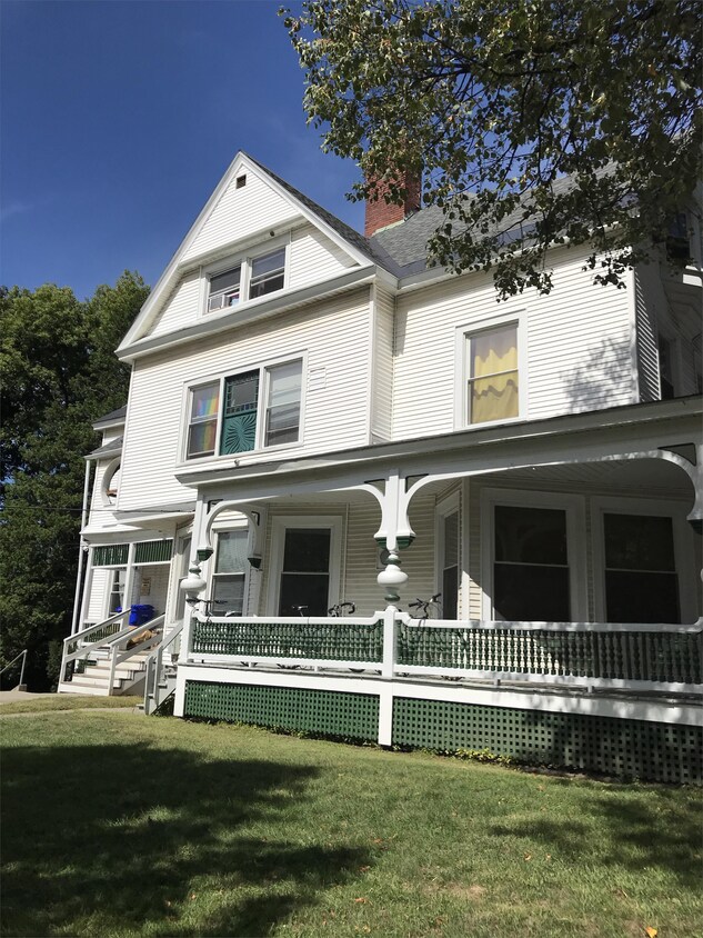 Primary Photo - 134 Buell St