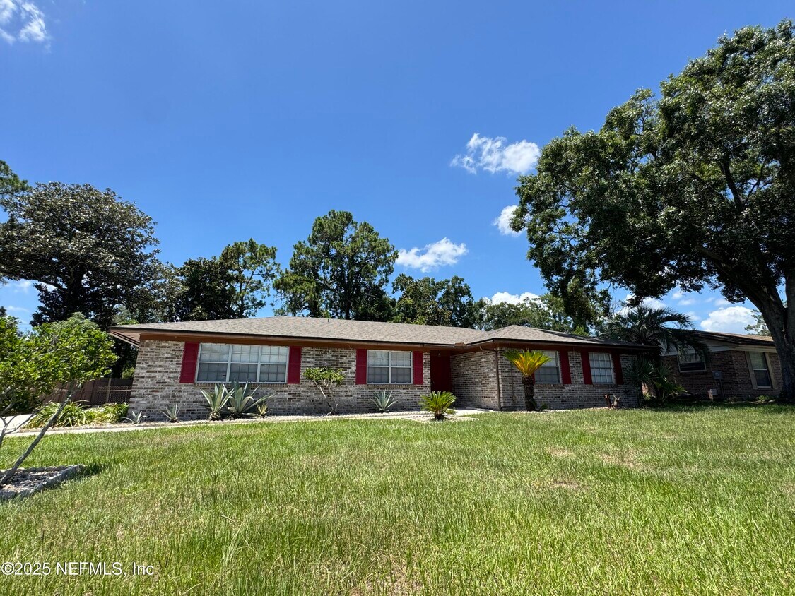 Primary Photo - 517 Cody Dr