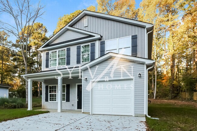 This lovely 4 bedroom, 3 bathroom home is ... photo'