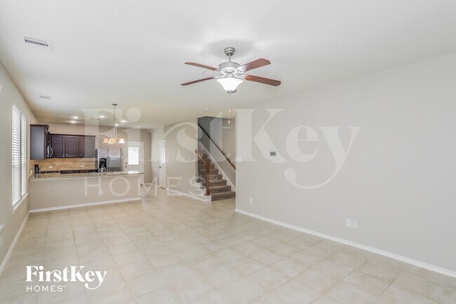 Building Photo - 8115 Lemongrass Ave