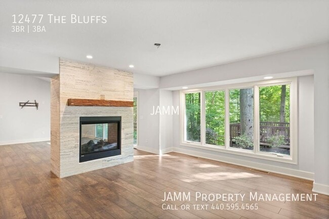 Building Photo - 12477 The Bluffs