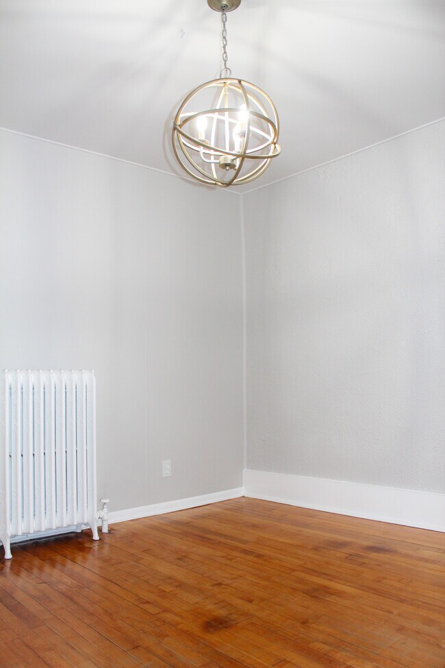 Diningroom - 2825 Pleasant Ave