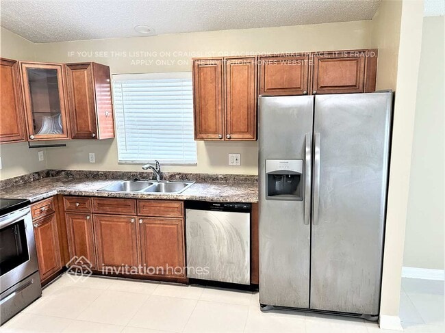 Foto del edificio - 1336 Waterway Cove Dr