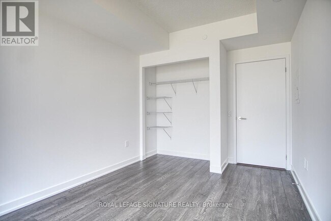 Photo du bâtiment - 50 O'Neill Rd