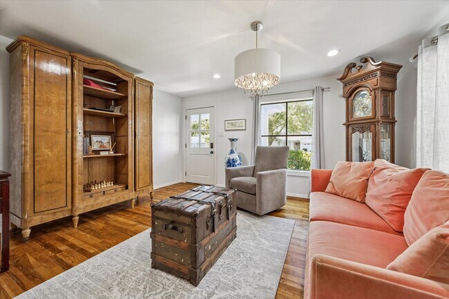 Foto del edificio - 4710 Edison St