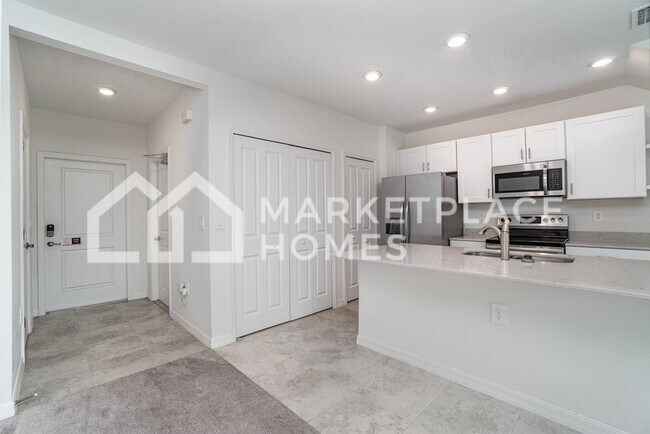 Foto del edificio - 7169 Greenwood Park Cir
