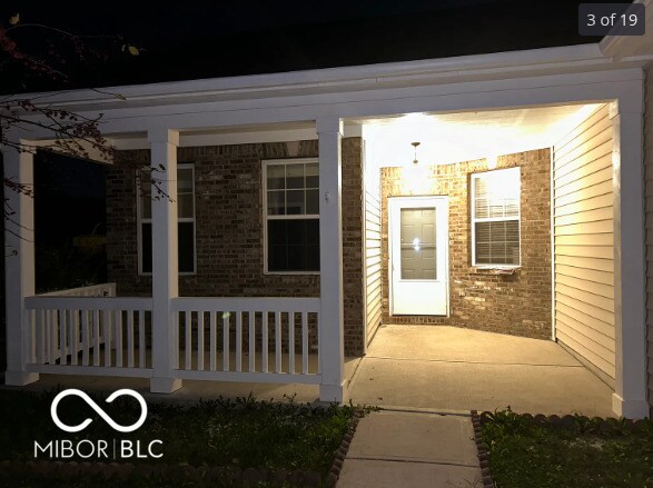 Foto del edificio - 5548 James Blair Dr