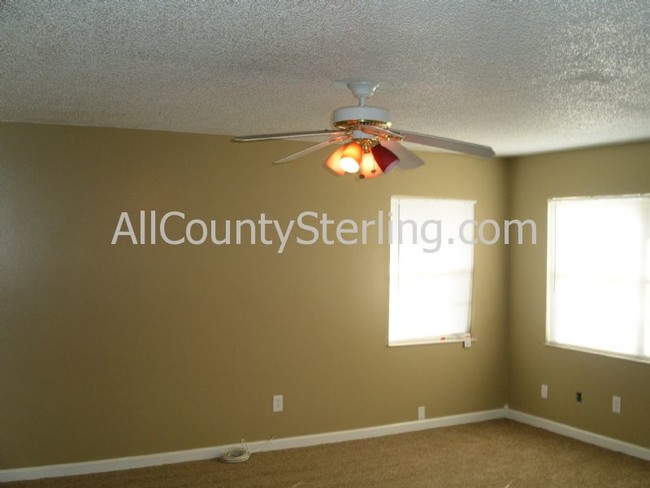 Building Photo - 309 S Candler Ave
