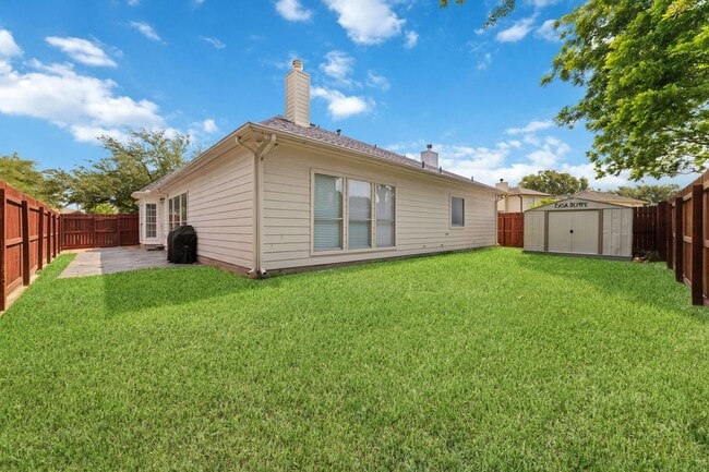 Building Photo - 22531 Heather Way Ct