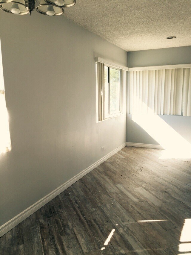 Building Photo - 228 Avenida Aragon